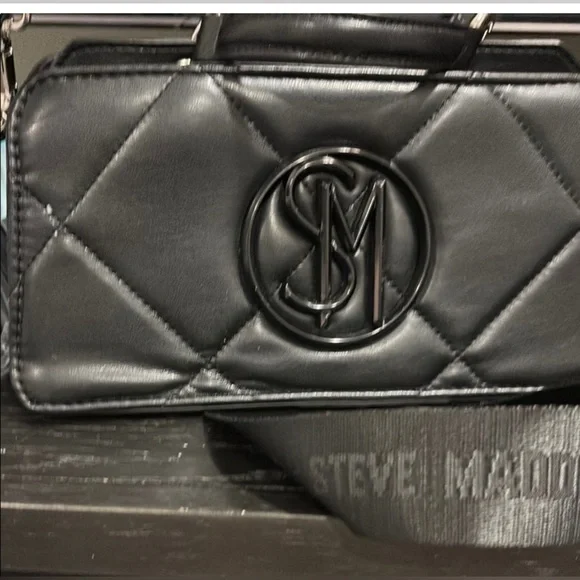 Steve Madden Black Crossbody Bag - Picture 3 of 8